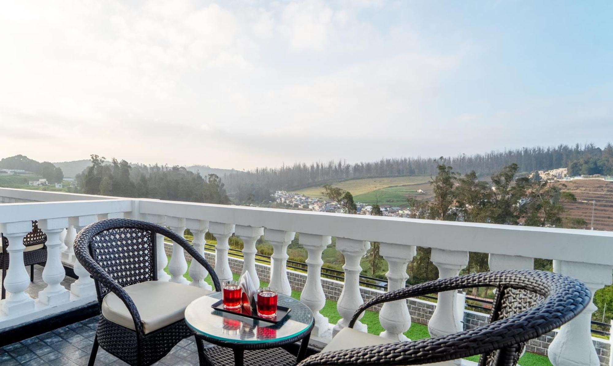 Treebo Skydale Premium Suites, 1500 Mtrs From Ooty Lake Eksteriør billede